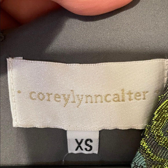 Corey Lynn Calter Gray Dress with Green and Blue Floral Accents - Picture 5 of 8